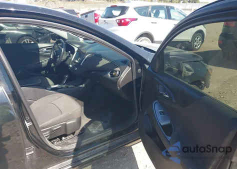 2020 Chevrolet Malibu Fwd Rs z USA, uszkodzony, nr VIN 1G1ZG5STXLF156273